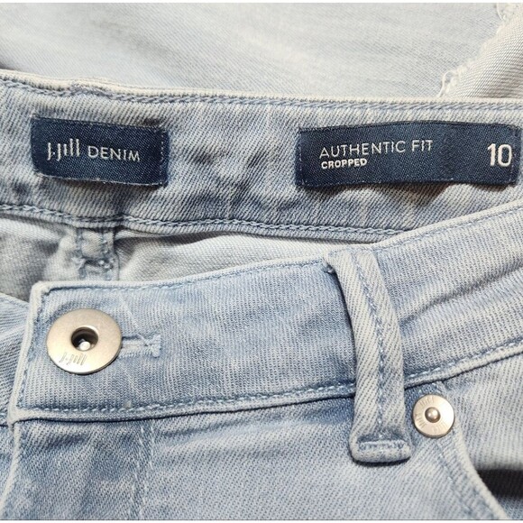 J.Jill Denim Authentic Fit Cropped Jeans Light Blue Cuffed Frayed Hem Stretch 10 - Picture 10 of 12